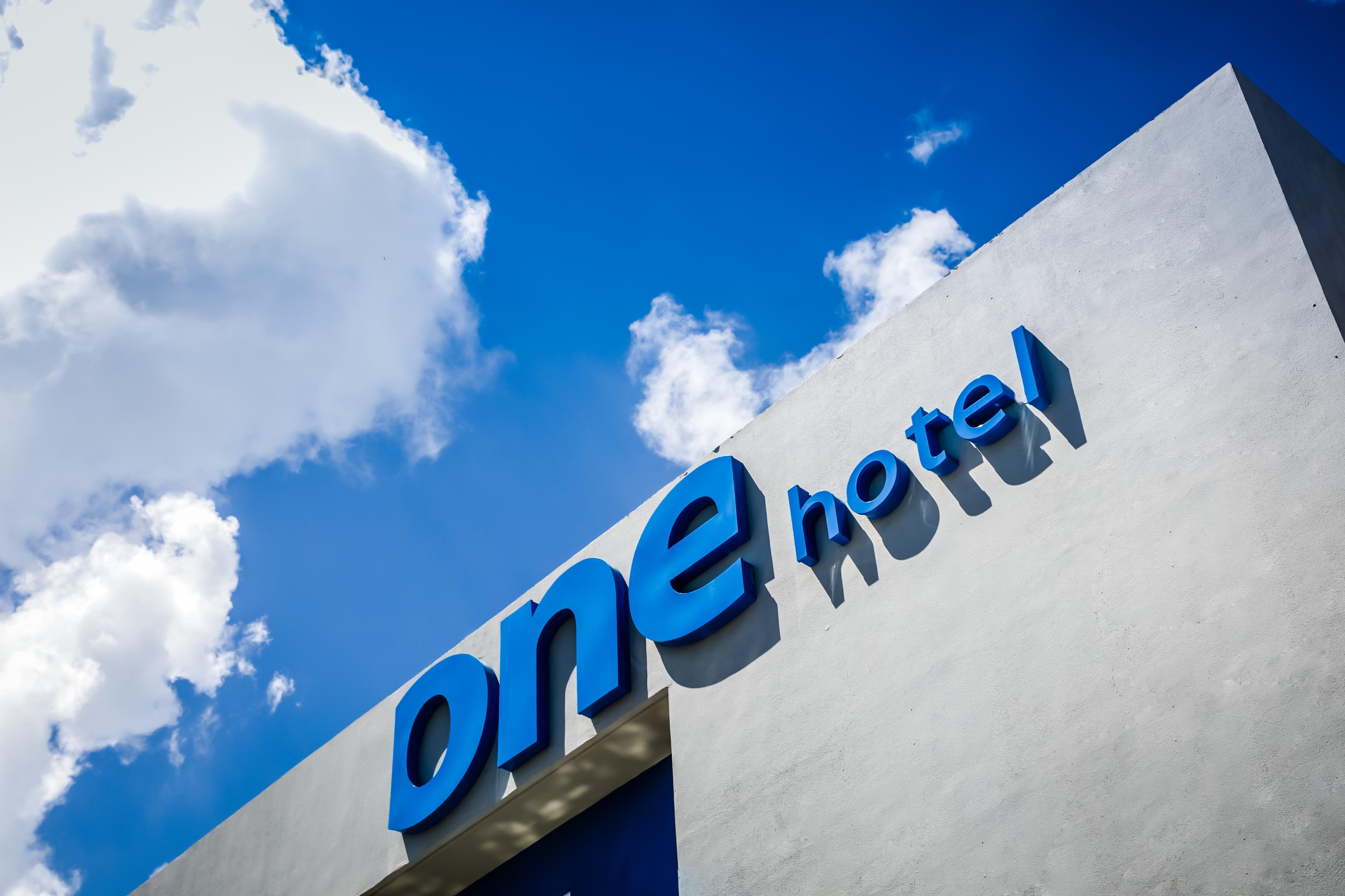 One Playa Del Carmen Hotel ภายนอก รูปภาพ