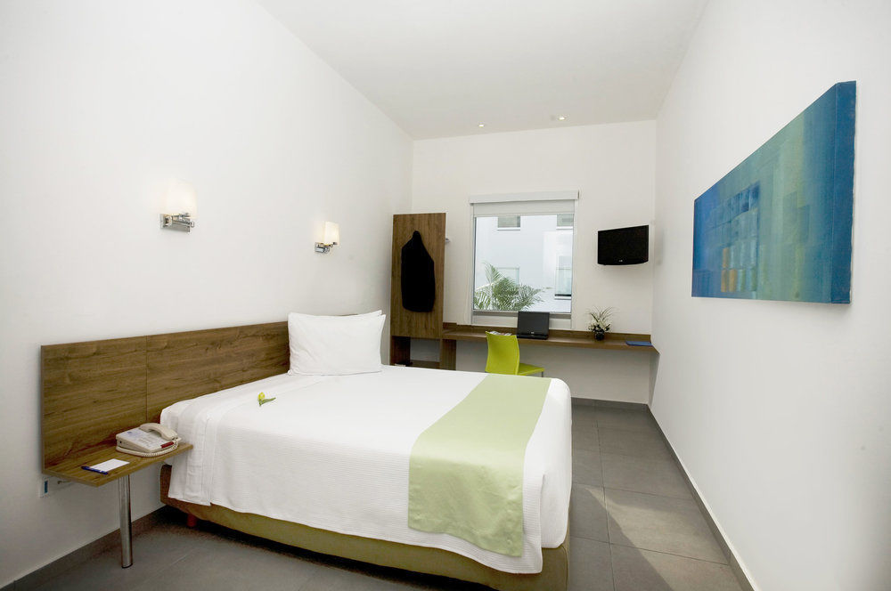 One Playa Del Carmen Hotel ภายนอก รูปภาพ